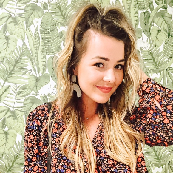 Meet your Posher, McKenna - Picture 6 of 6